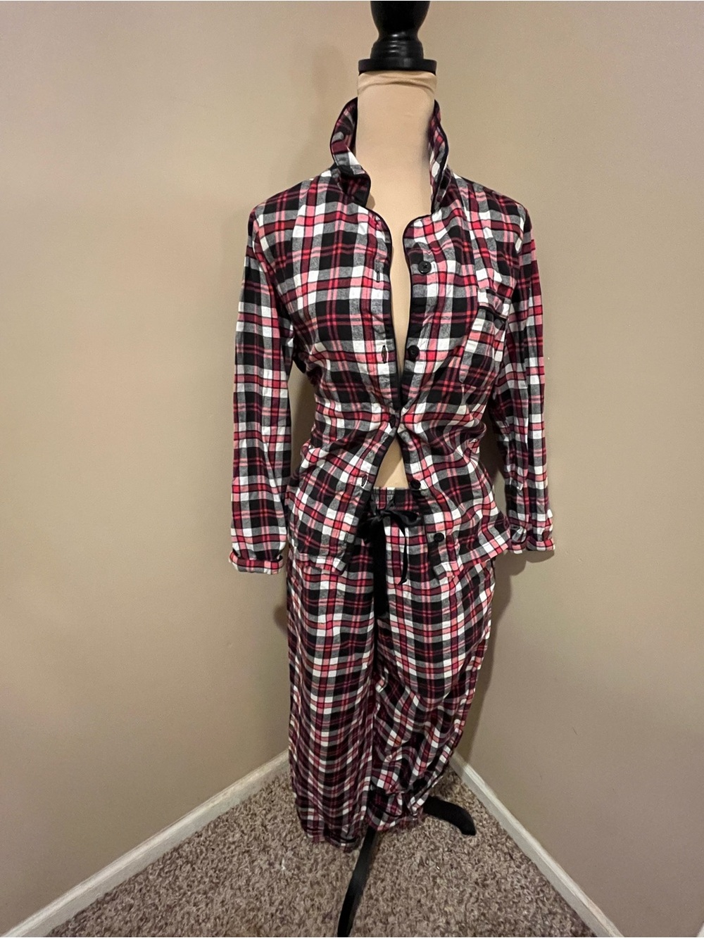 Vera Bradley Red, Black & White Plaid Flannel Button-Front Pajama Set, M